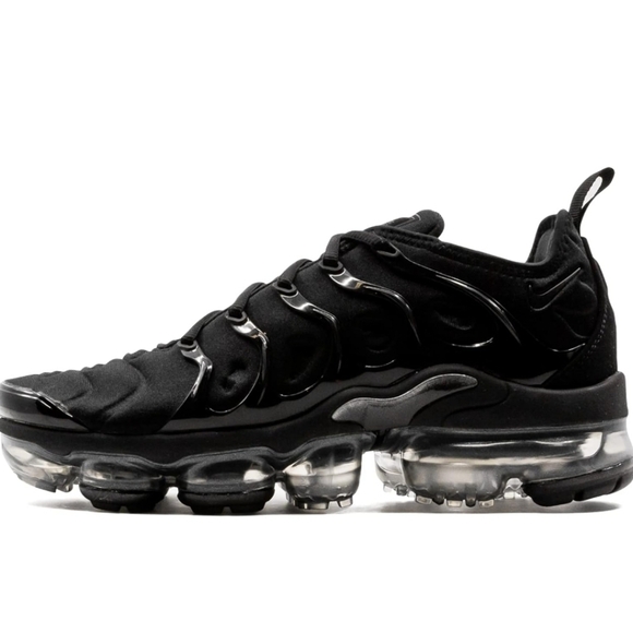 Women's Nike Air Vapormax Plus - Picture 1 of 4